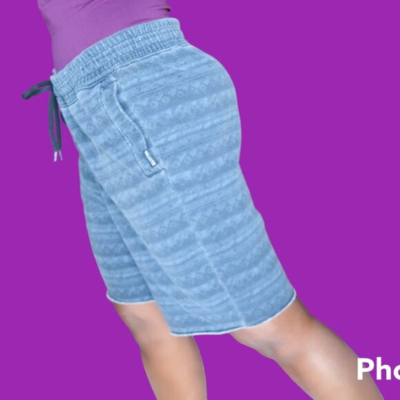 Hollister Men's shorts manufactured raw hem with drawstring in blue size XL - Picture 2 of 6